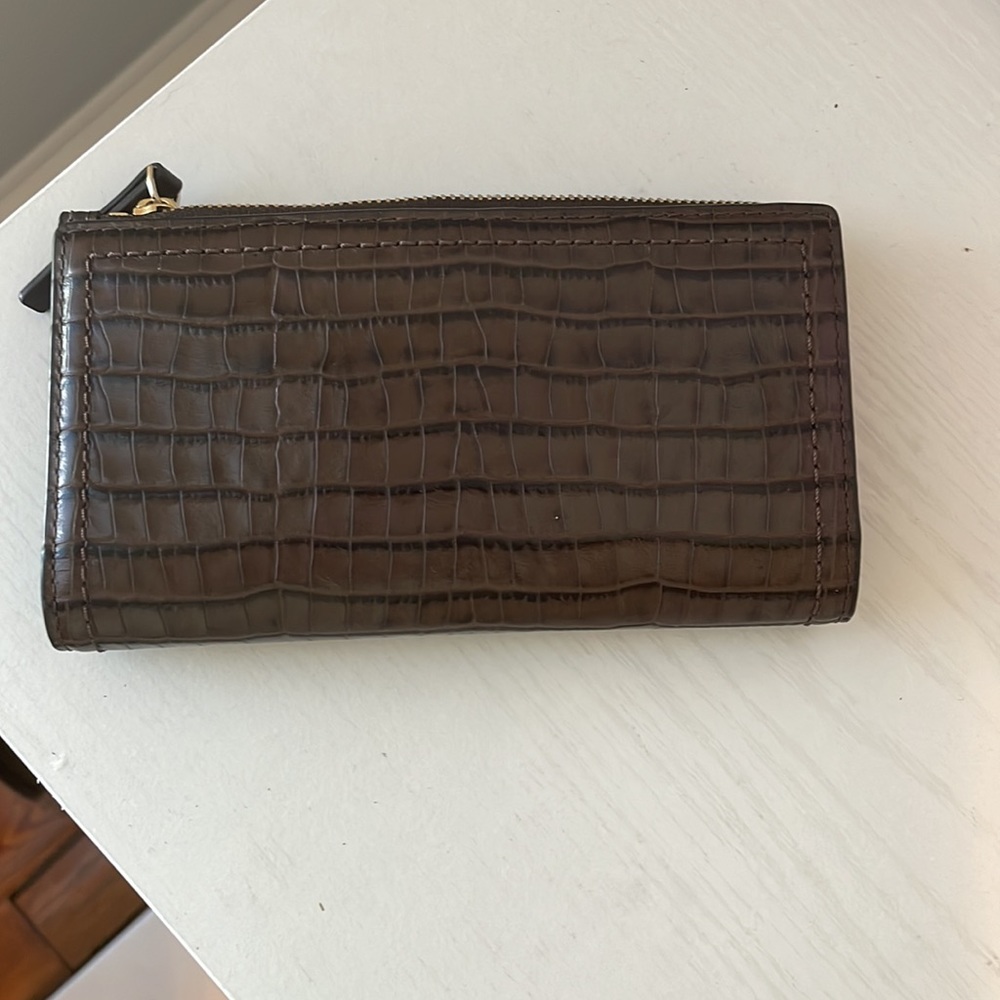 Kate Spade Wallet - Picture 5 of 5